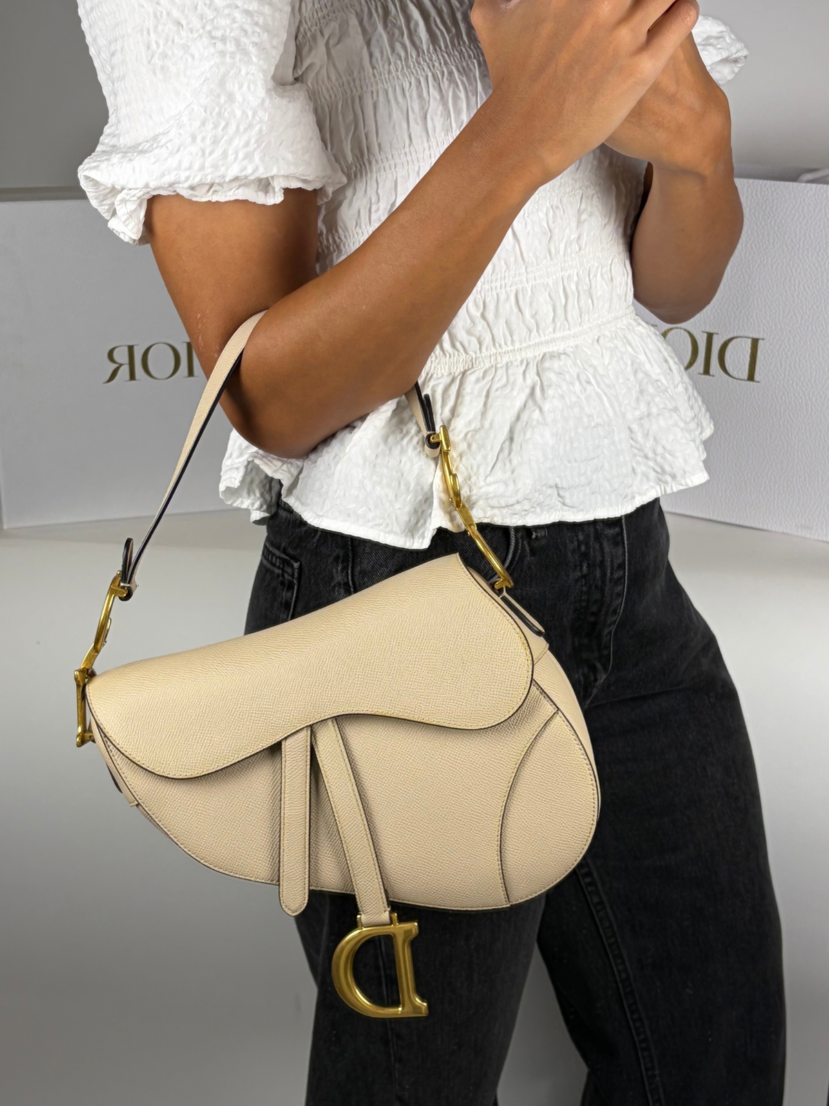 Dior Medium Saddle Bag in Biscuit